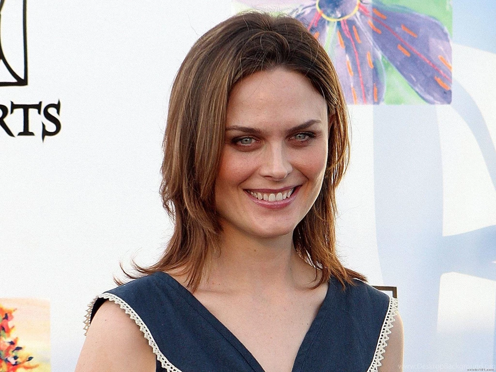 Emily Deschanel