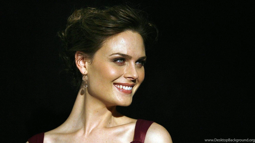 HD Emily Deschanel Wallpapers – HdCoolWallpapers.Com