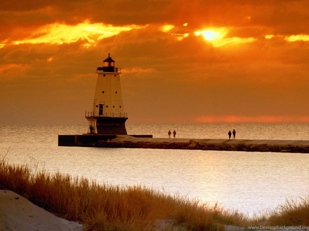 Ludington North Pierhead Lighthouse Free Desktop Backgrounds   Free ...