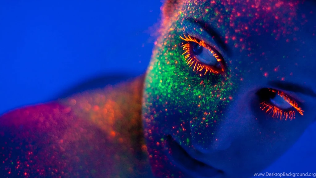 Download The Fluorescence Make Up Wallpaper, Fluorescence Make Up ...