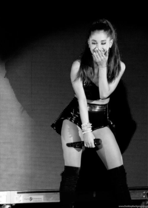 Ariana Grande Wallpapers