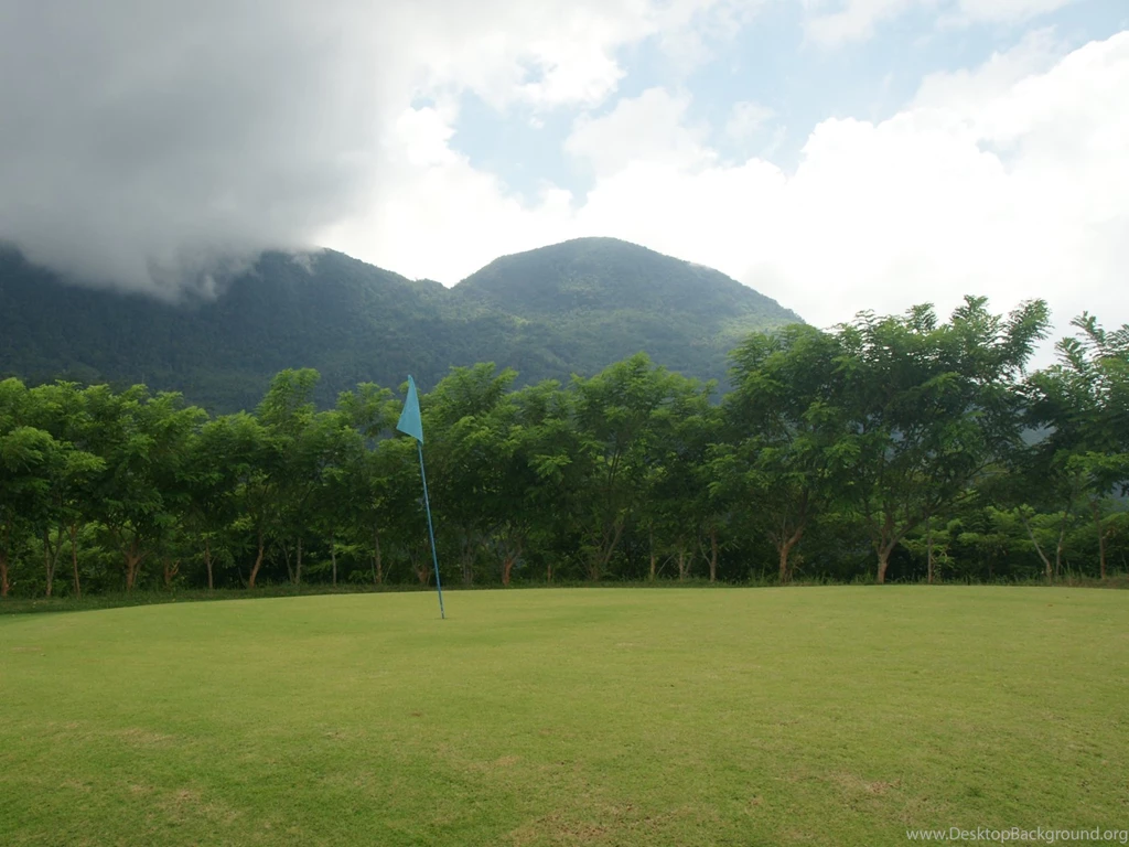Golf green wallpaper dsc04744 wp.jpg