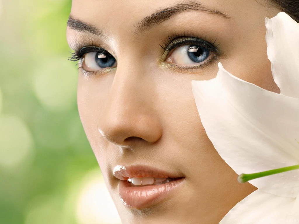 Cute Face 01 Wallpapers   1600x1200   126020