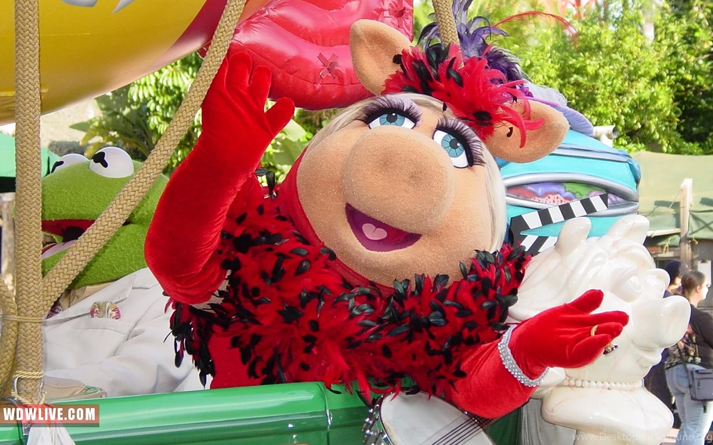 Miss Piggy:
