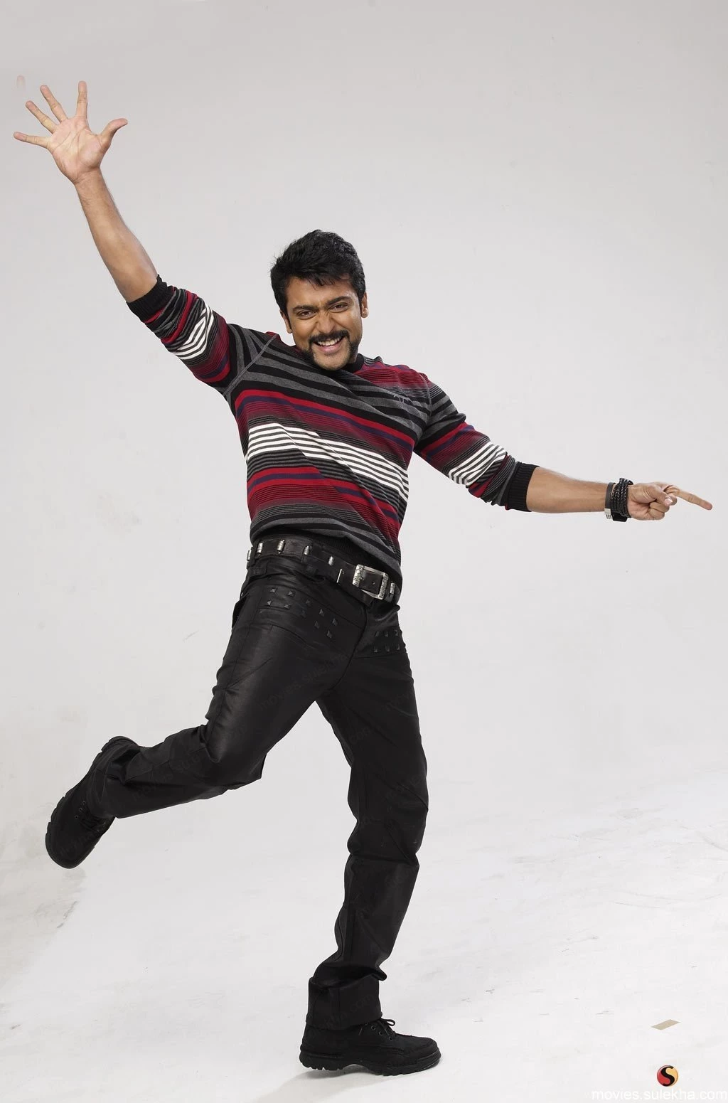 Surya Tamil Wallpaper, Surya Desktop Picture, Surya Posters ...