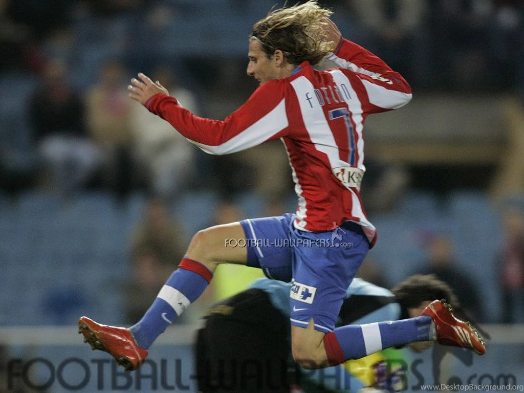 Diego Forlan Diego Forlán Wallpapers (15308636) Fanpop