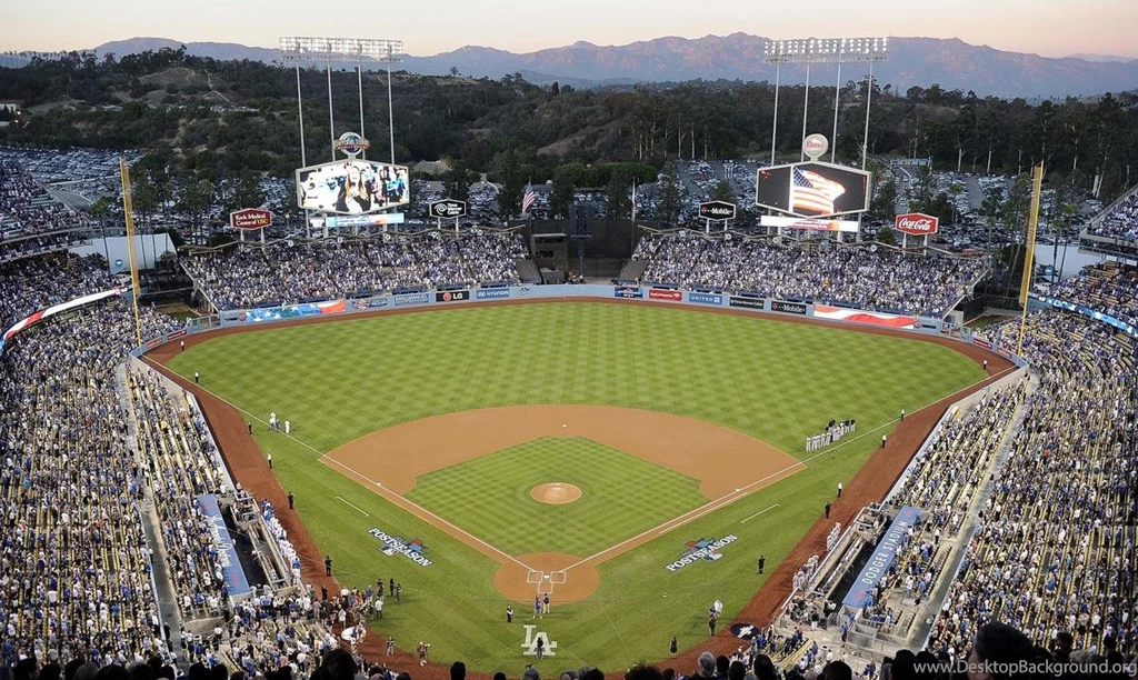 1024x666px Dodger Stadium