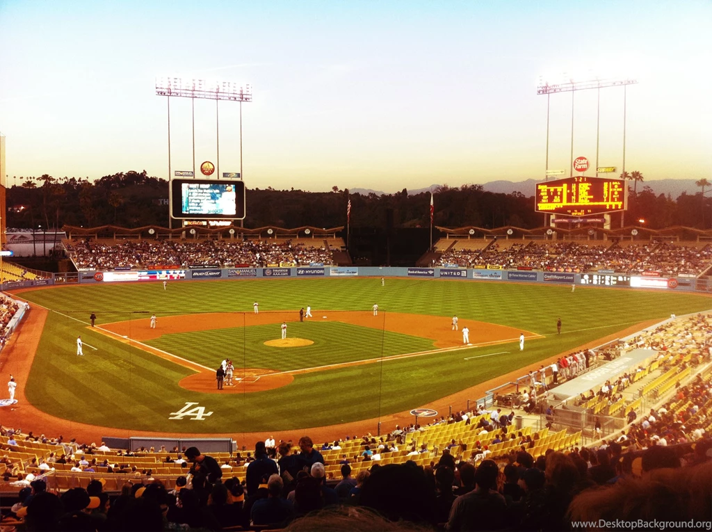 04:14:11 – Dodger Stadium