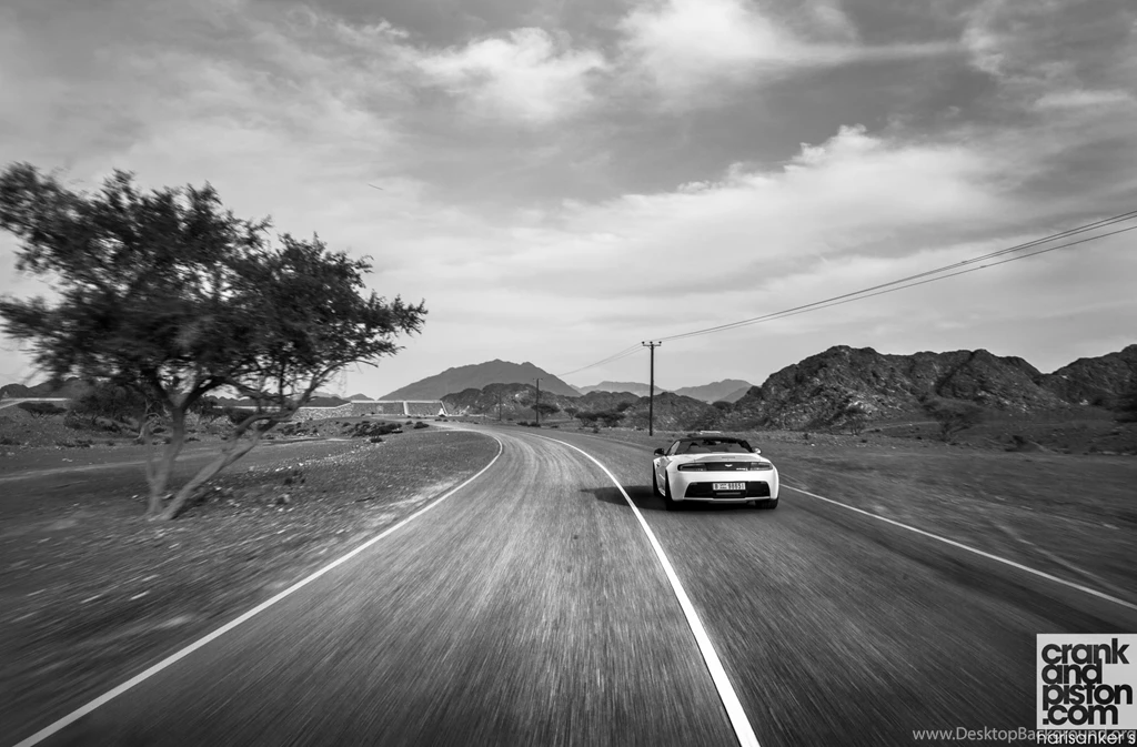 Aston Martin V12 Vantage S Roadster. Set 2   Crankandpiston.com