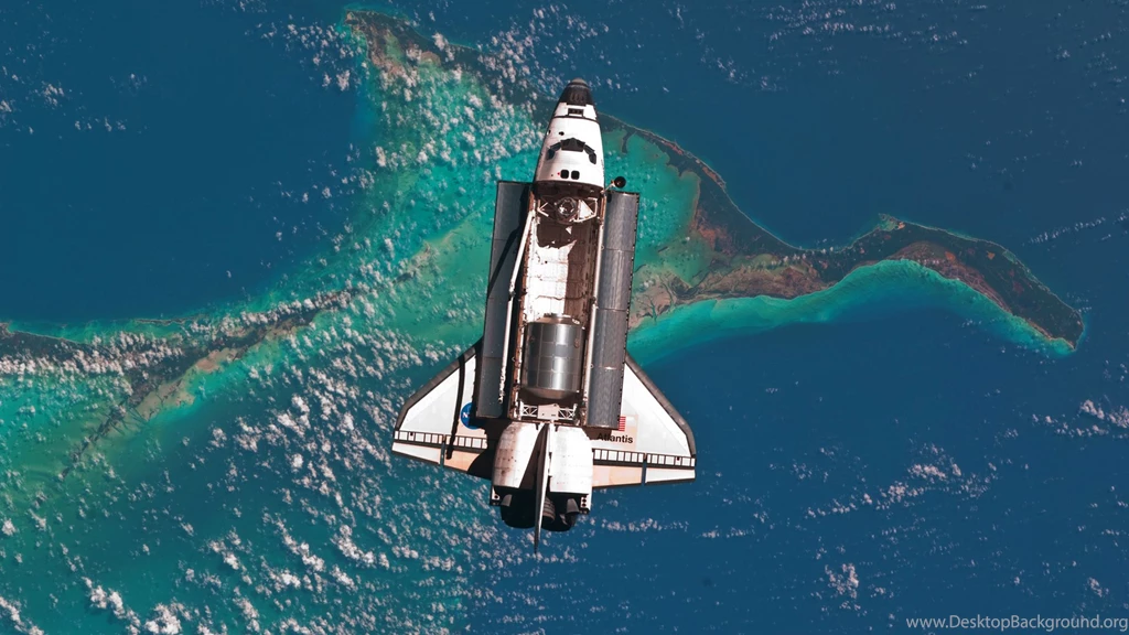 Space Shuttle Above Earth HD Wallpapers