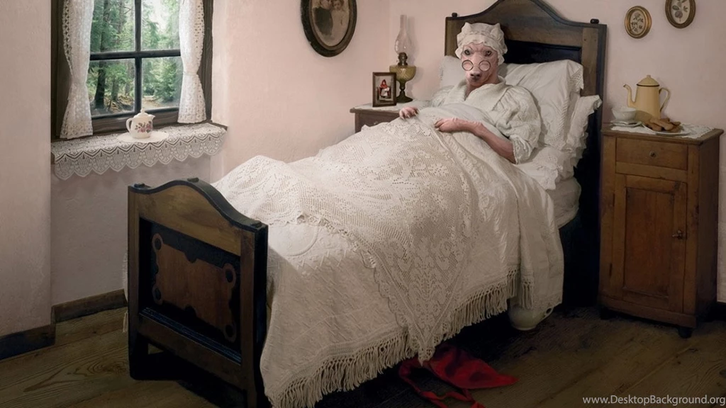 Strange Granny Wallpapers And Images Wallpapers, Pictures, Photos