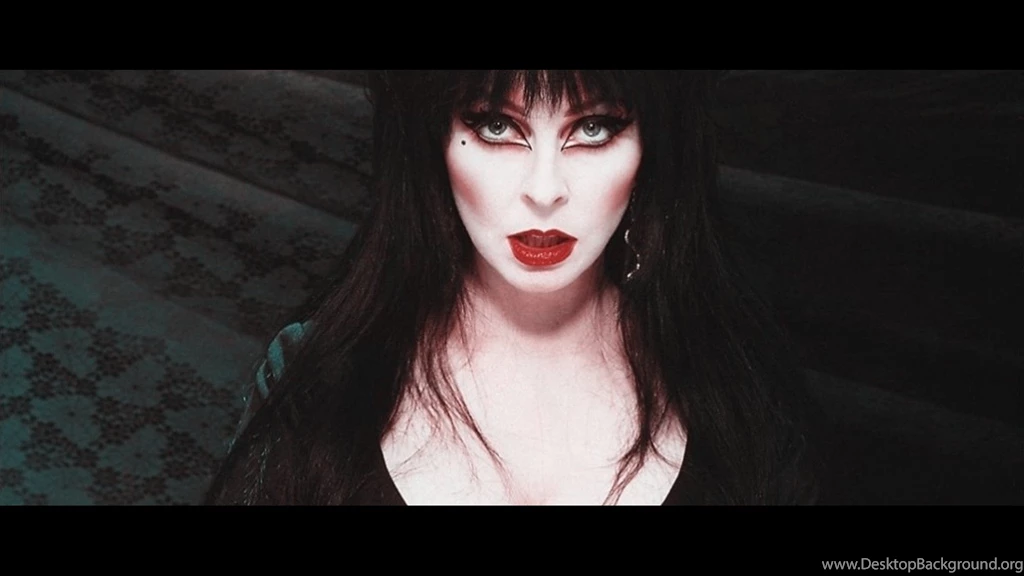 HD Picture  Elvira, Mistress Of The Dark (