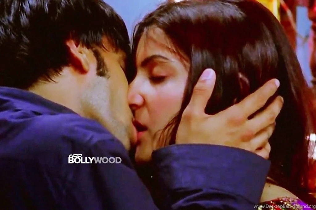 Anushka Sharma Kiss Photos