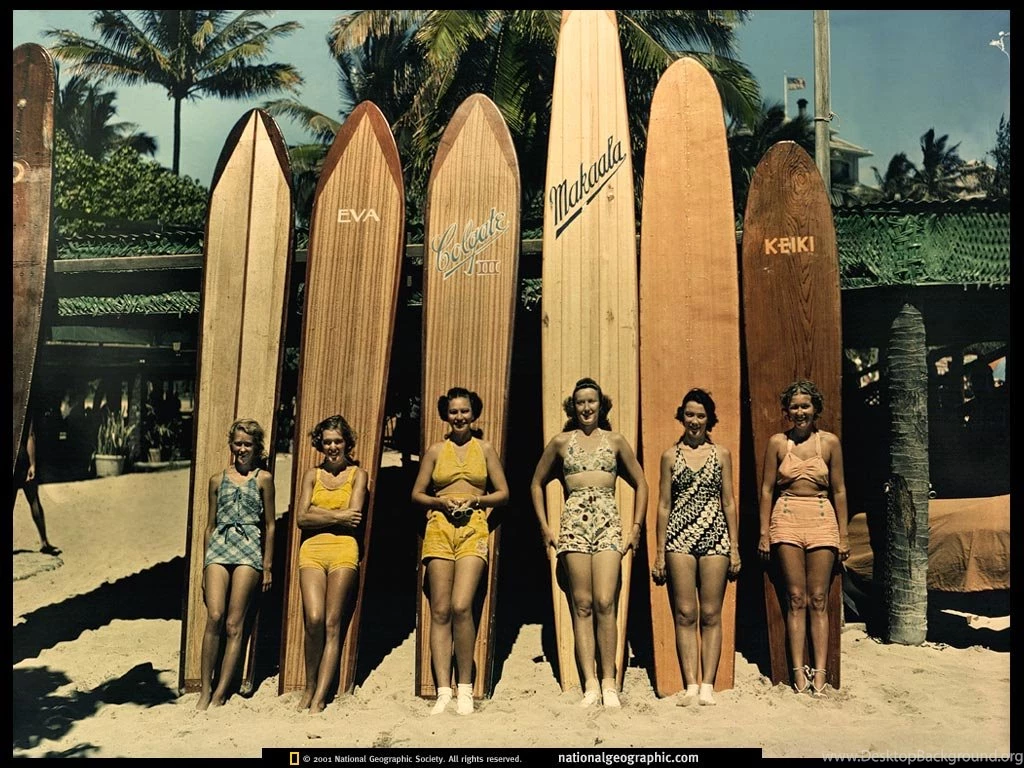 Download Vintage Waikiki Surfer Girls Wallpapers 1024x768