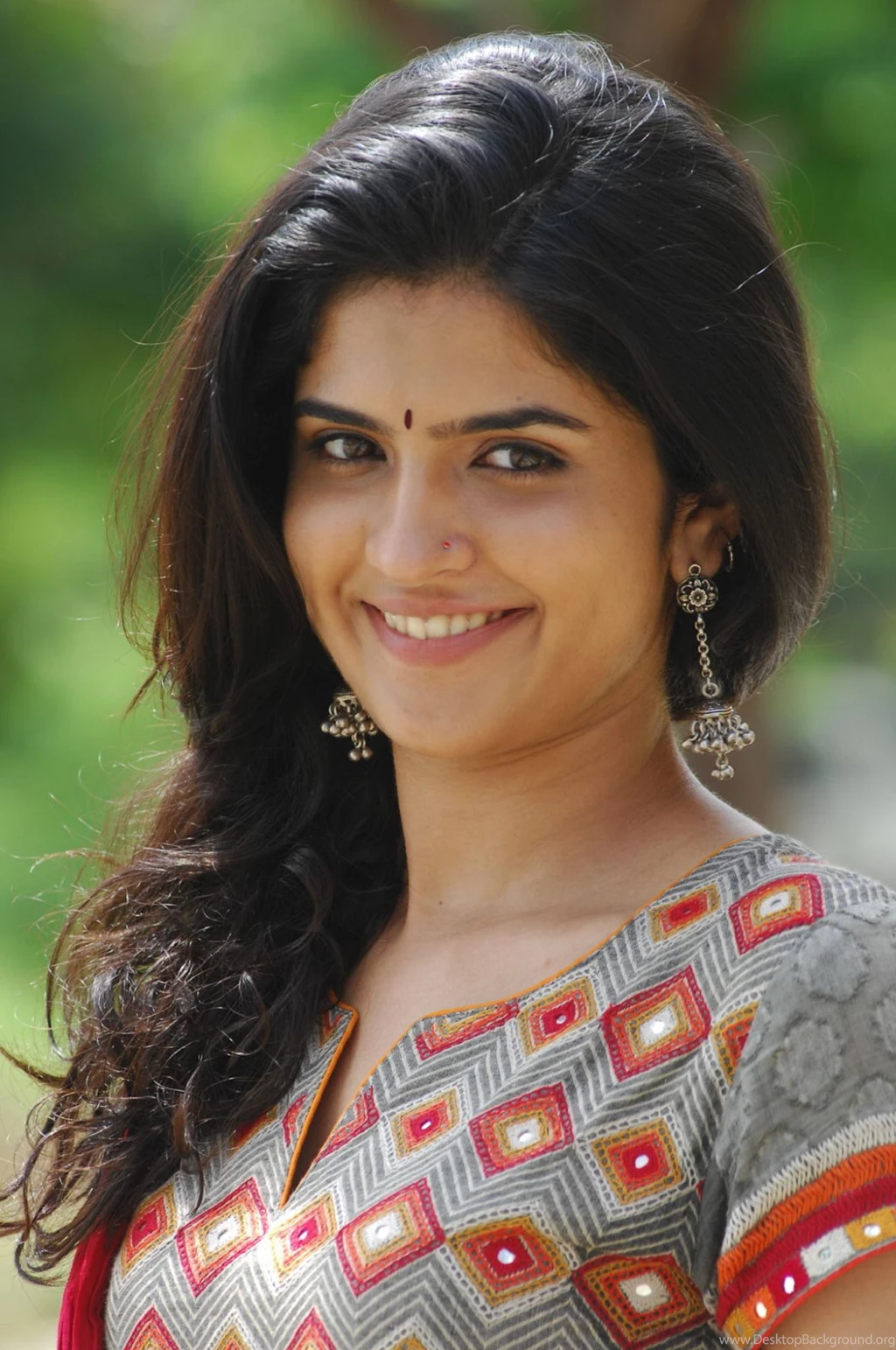 South Indian Actress Wallpapers: South Indian Actress Deeksha Seth ...
