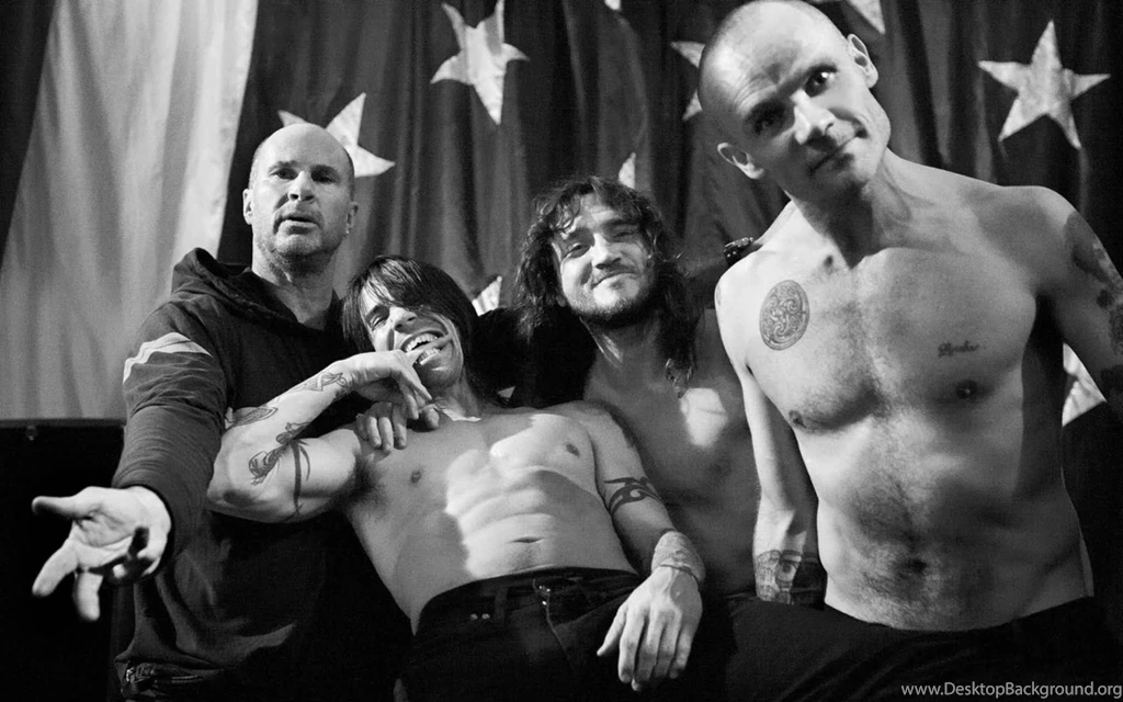 Red Hot Chili Peppers Wallpaper.
