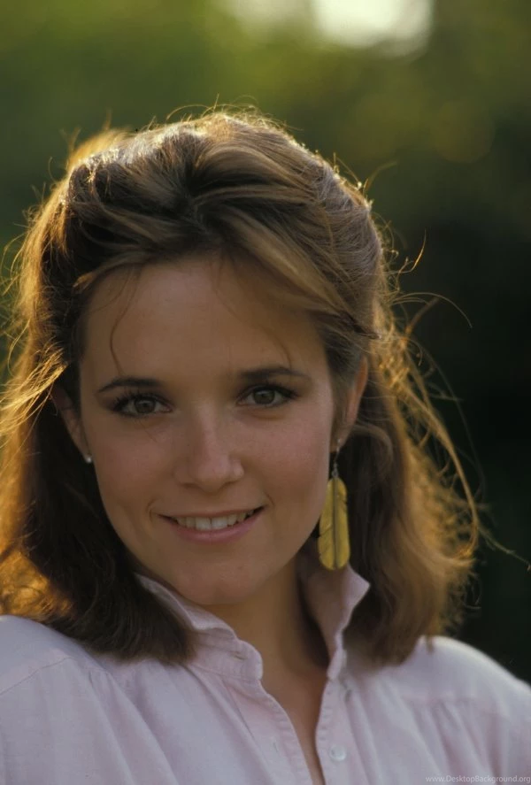 Lea Thompson   Gallery Photo