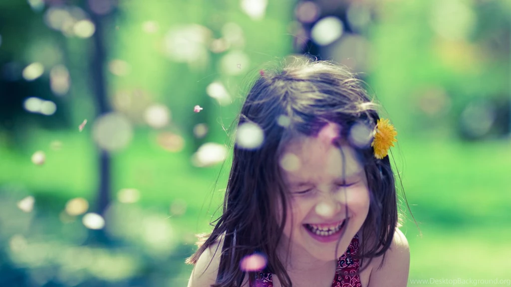 Girl Wallpapers