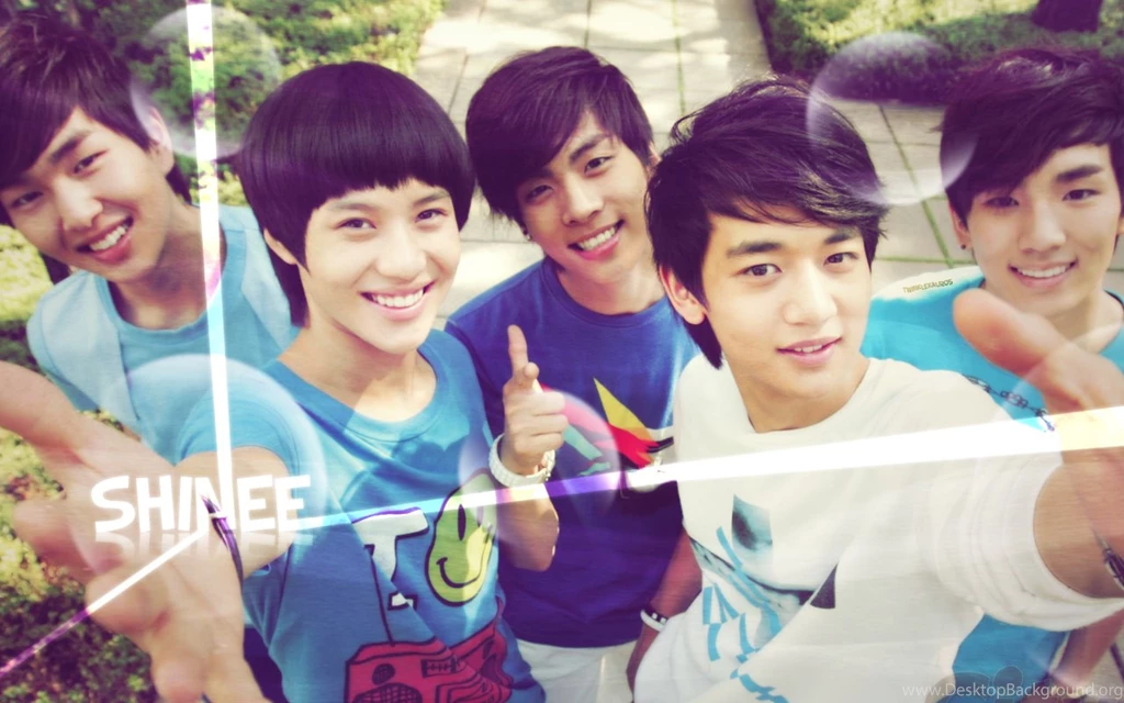 DeviantArt: More Like Wallpaper, SHINee Hello By Sangriaa