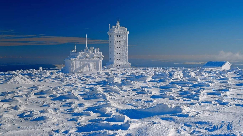 Today's Bing Wallpaper: Weather Station On Brocken Peak, Saxony ...