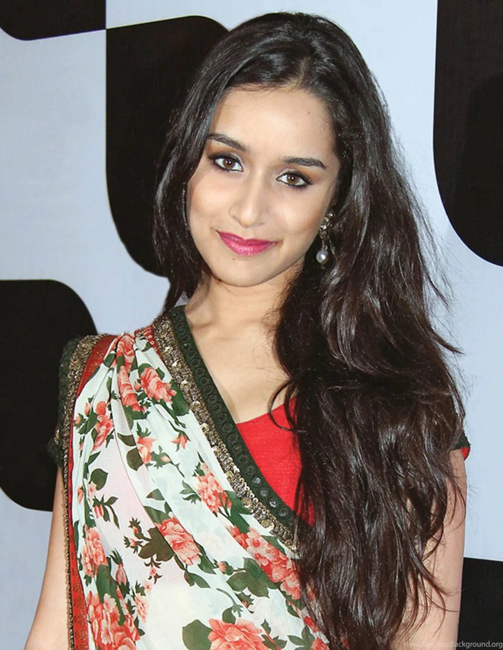 Shraddha Kapoor Desktop Wallpapers