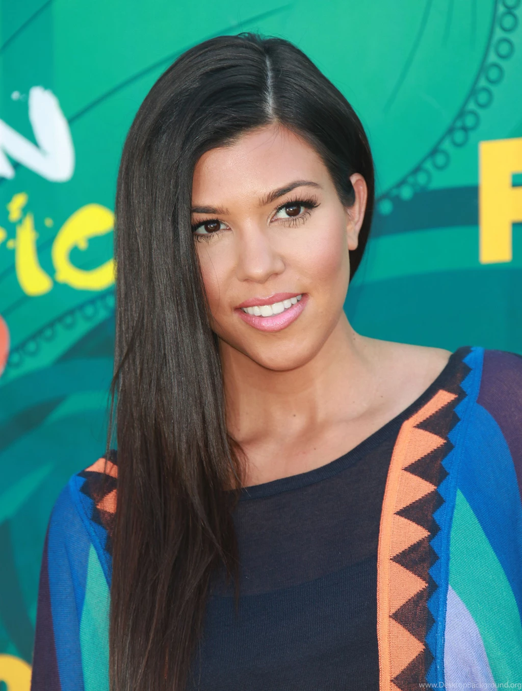 Kourtney Kardashian Photo, Pics, Wallpapers   Photo