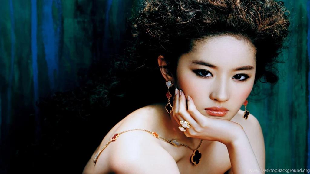 LiuYiFei Beautiful Girl Wallpapers   MixHD Wallpapers