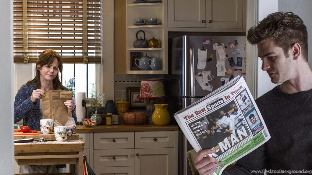 The Amazing Spider Man 2 Peter Showing The Paper Wallpapers For ...