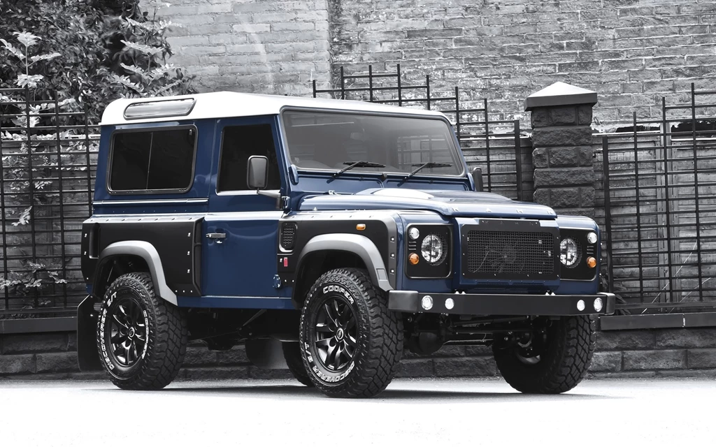 2013 A Kahn Design Land Rover Defender 2 2 TDCI 9 0 XSi Tuning 4x4 ...