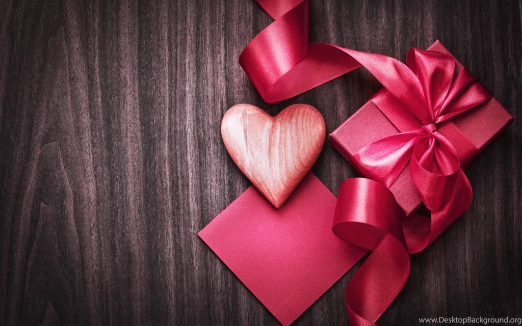 Gift A Red Heart Images To Lover Hd Pics For Mobile Whatsapp