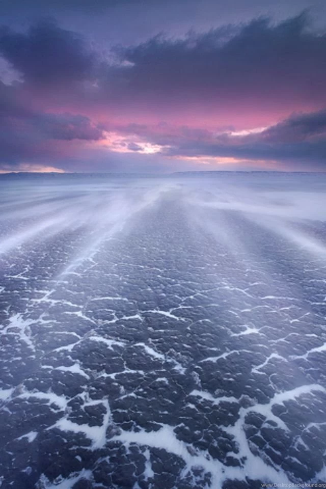 10 Free Snowy iPhone Wallpapers