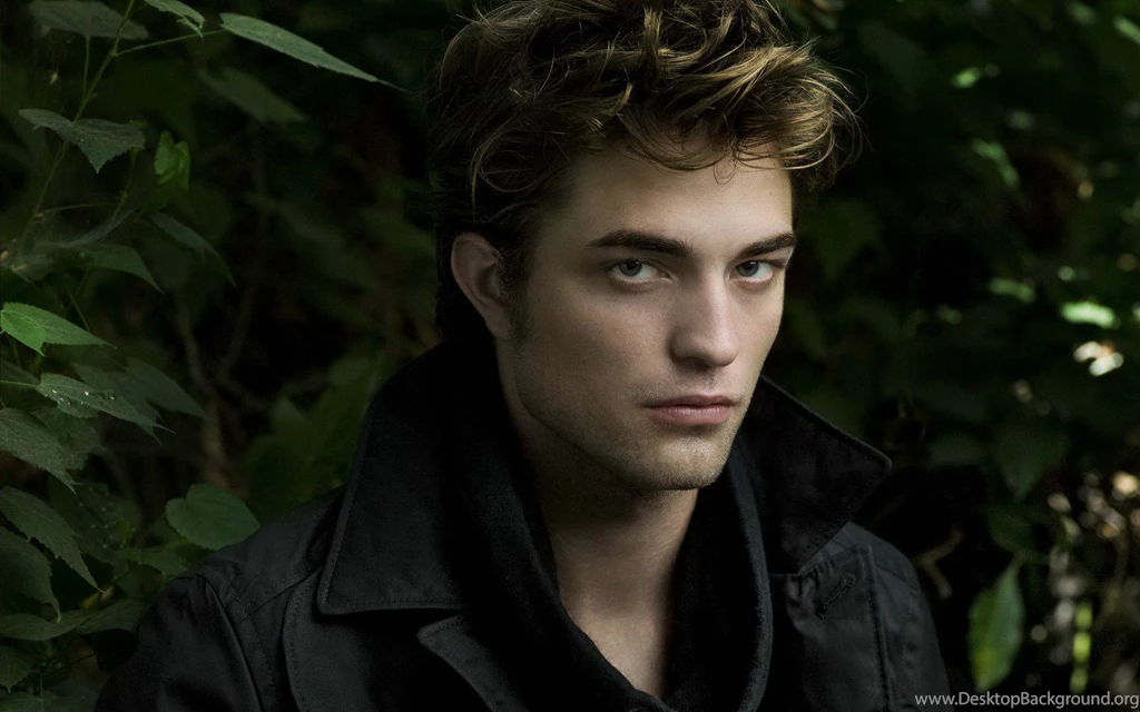 Robert Pattinson In Twilight Exclusive HD Wallpapers