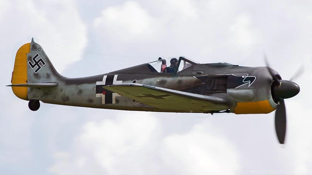 FOCKE WULF FW 190 WALLPAPER (