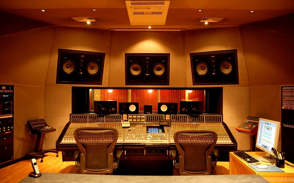 1280x800px Studio