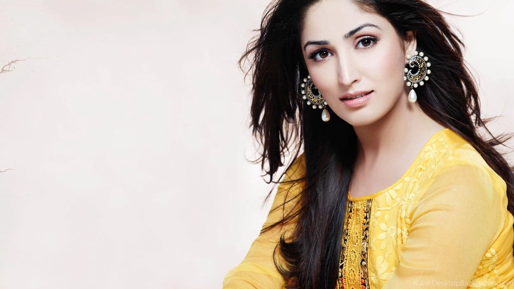 Yami Gautam Bollywood Actress Wallpapers Download HD
