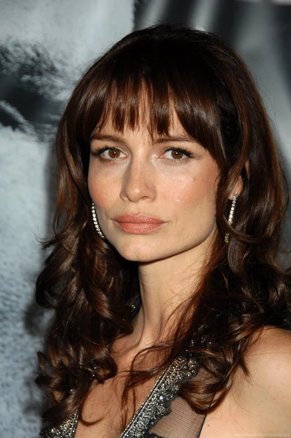 Gallery Tabloid Stars: Saffron Burrows   Wallpapers Actress