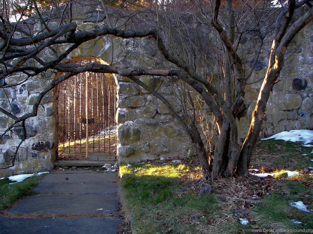 Wallpapers Secret Garden To The Free Gate 1024x768