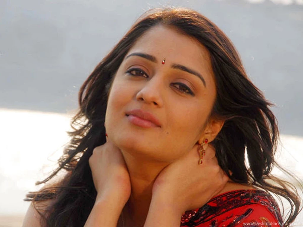Nikita Thukral HD Wallpapers