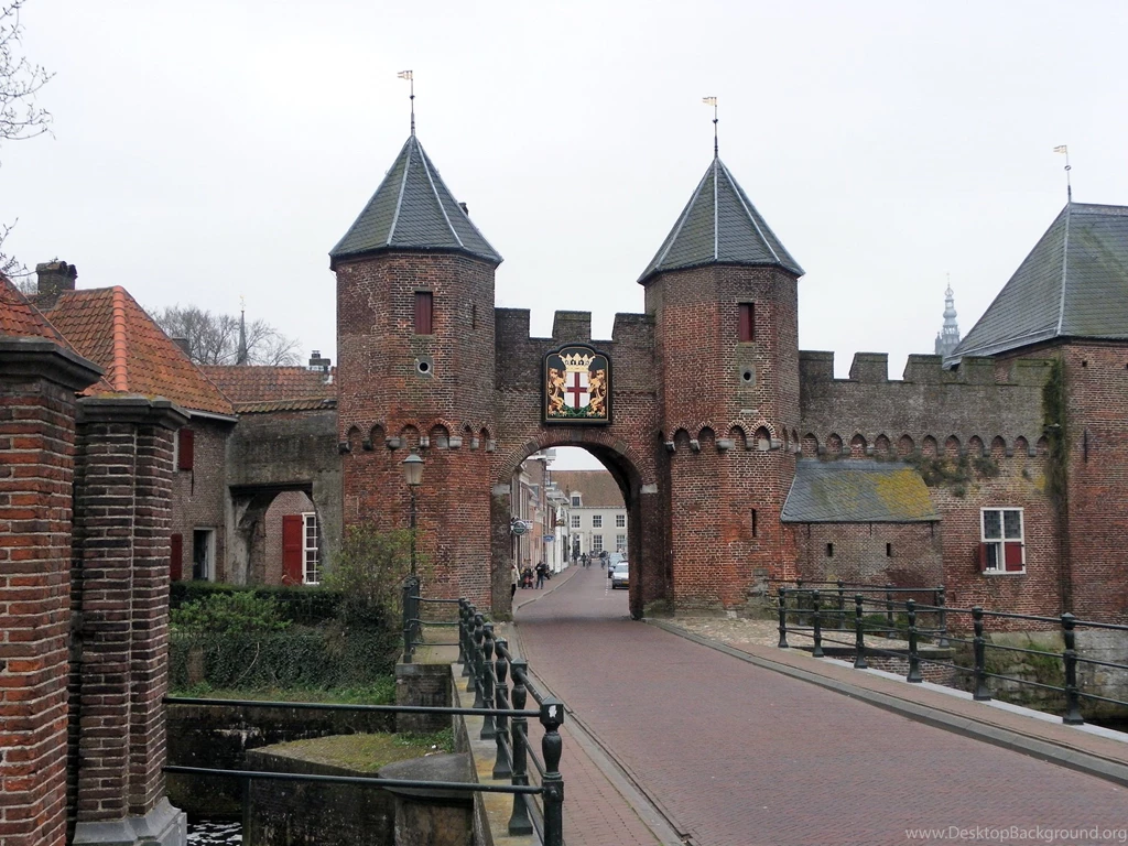 Wallpapers Netherlands Koppelpoort Medieval Gate In The Dutch City ...
