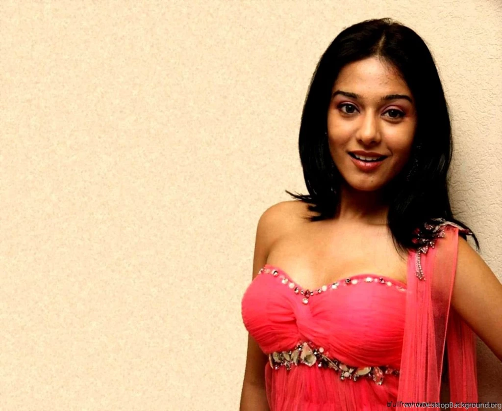 Actress Wallpapers