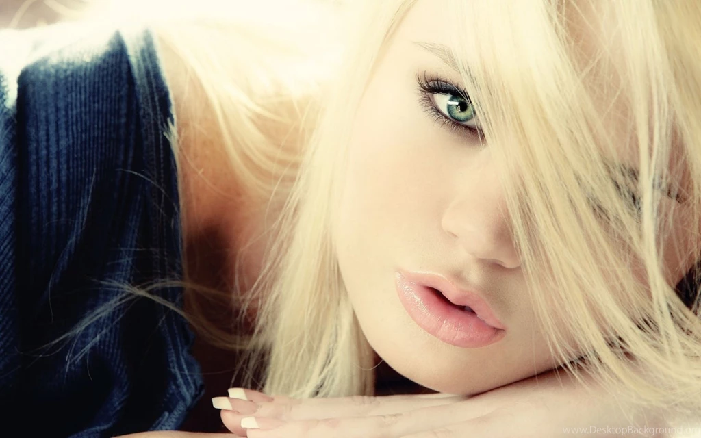 Girls Hd Wallpapers
