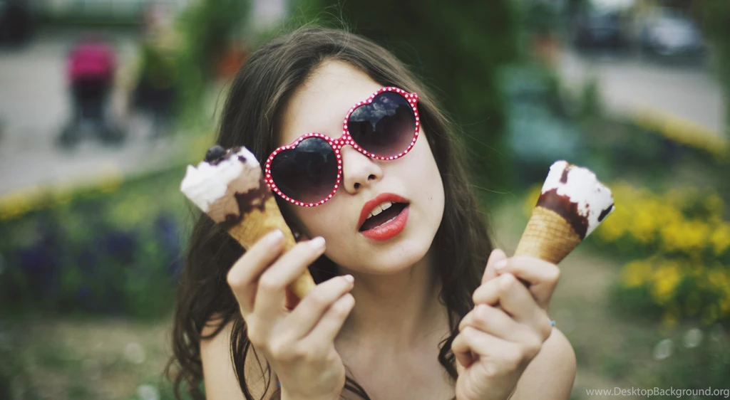 Sweet Girls Ice Cream HD Wallpapers