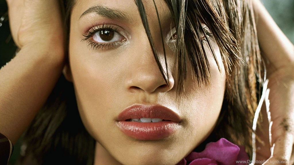 Rosario Dawson Wallpapers