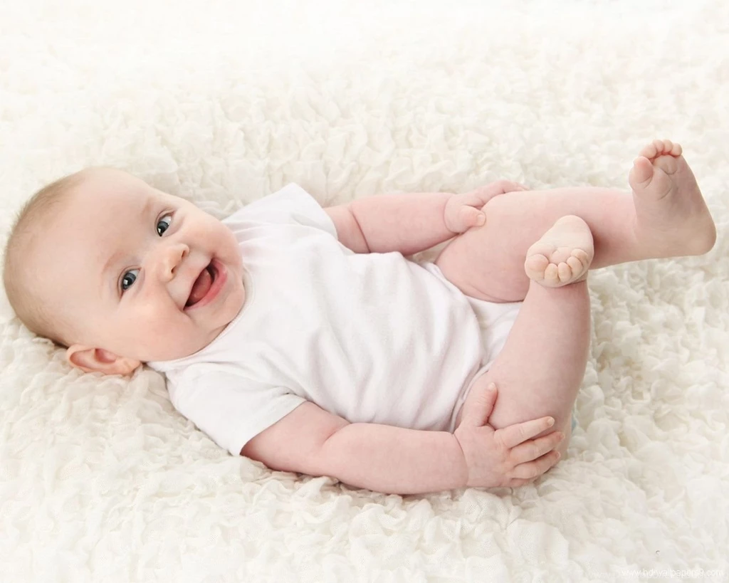Top Cute Baby Sweet Smiling Wallpapers