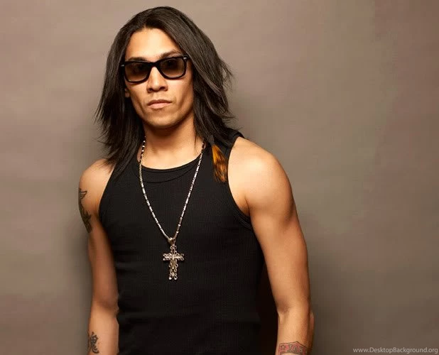 Rappers Looking Like Magicians