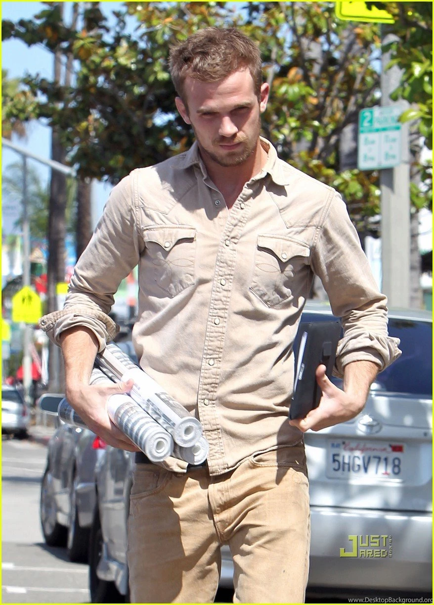 Cam Gigandet Picks Out Walnut Wallpaper: Photo 2453567