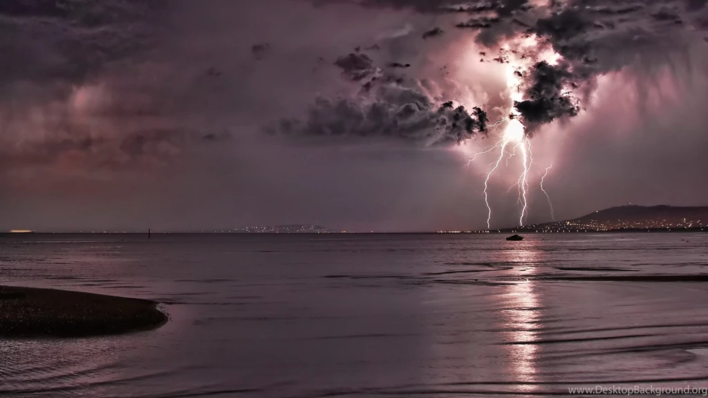 Lightning Storm Rain Clouds Electric Water Reflection Wallpapers ...