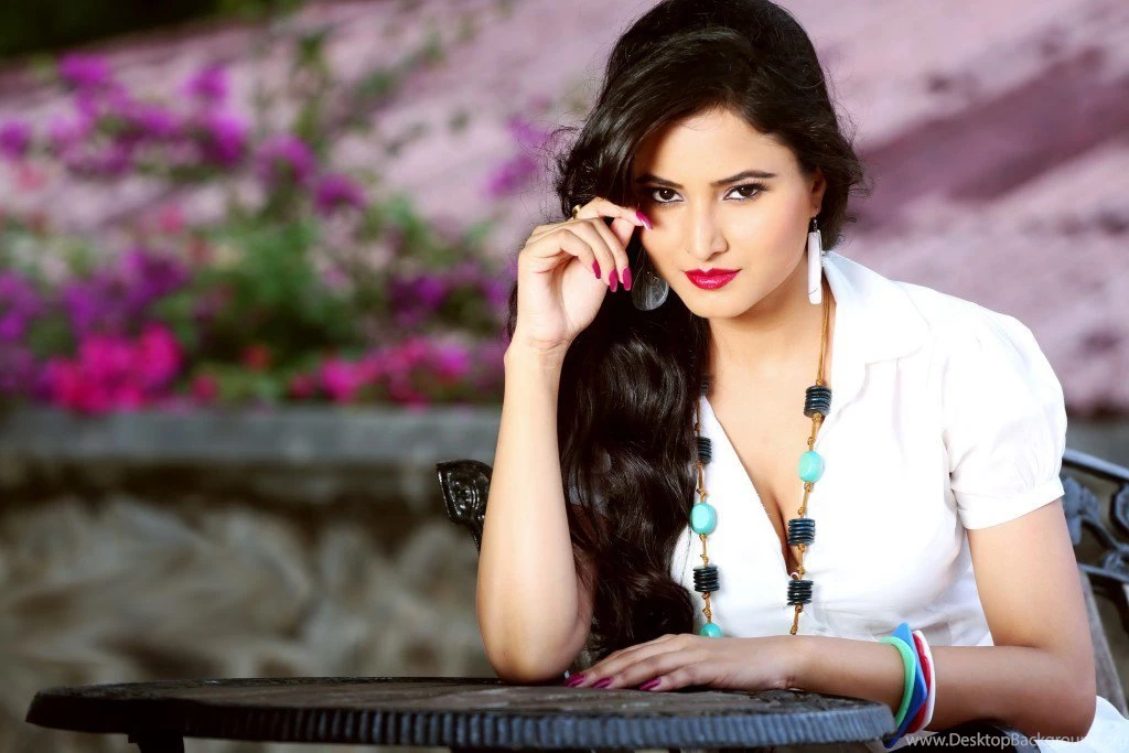 Harinakshi Sexy Photoshoot Stills,Harinakshi Beautiful Wallpapers ...