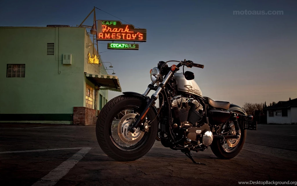 Otomotif Wallpaper: Harley Davidson Road King Phone Wallpapers For ...