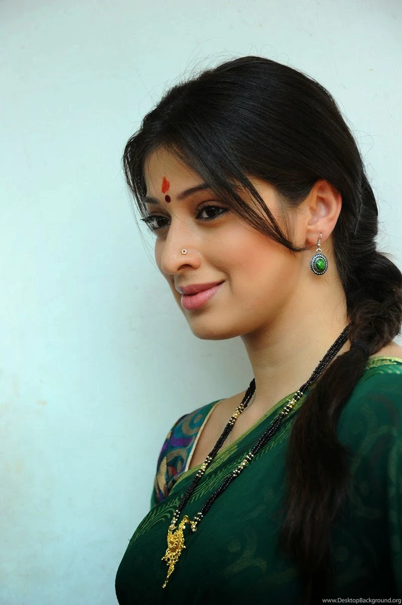 Lakshmi Rai Hot Green Saree Pictures